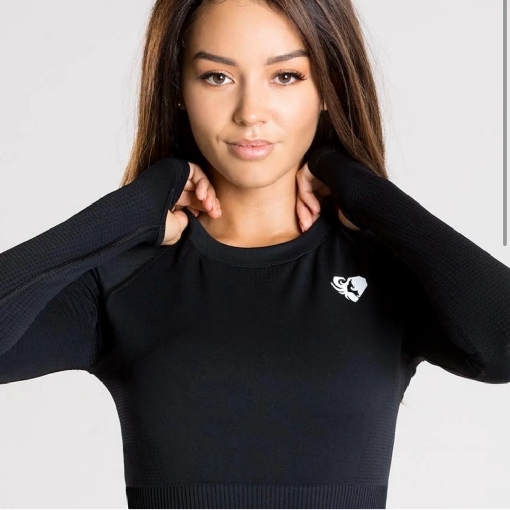 Womens Best Wear POWER SEAMLESS LONG SLEEVE CROP TOP MEDIUM Color:Black
